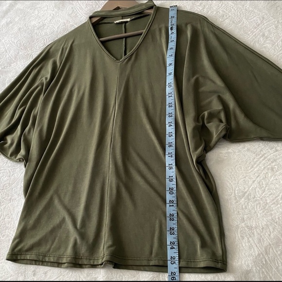Chocker Neck • Soft Green Dolman - Picture 3 of 8